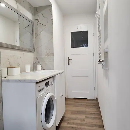 Apartment Grudziadzka 69 *